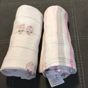 (2) Aden and Anais swaddle blankets